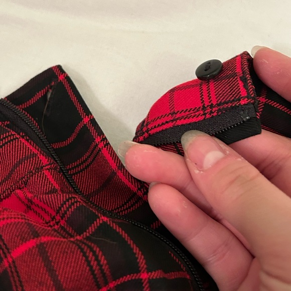 H&M Small Plaid Skirt - Picture 3 of 6